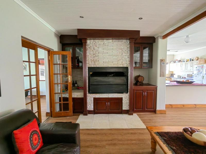 5 Bedroom Property for Sale in Prince Alfred Hamlet Western Cape